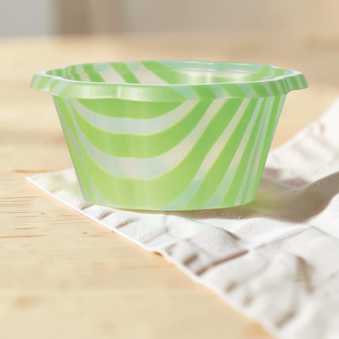 Alcas Coppa Joy green striped gelato cup 130cc on oak wood
