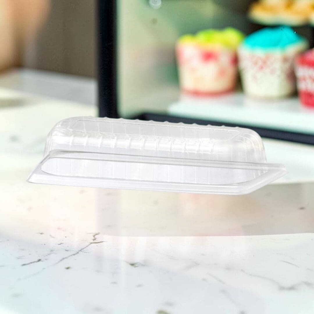 Alcas clear dome lid for 4.75L gelato container on marble gelateria counter