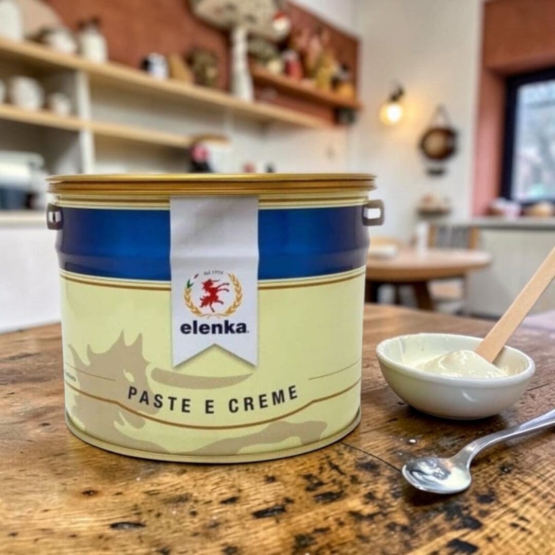 Elenka Copertura Bianca White Chocolate Coating (475) tin – dessert scene