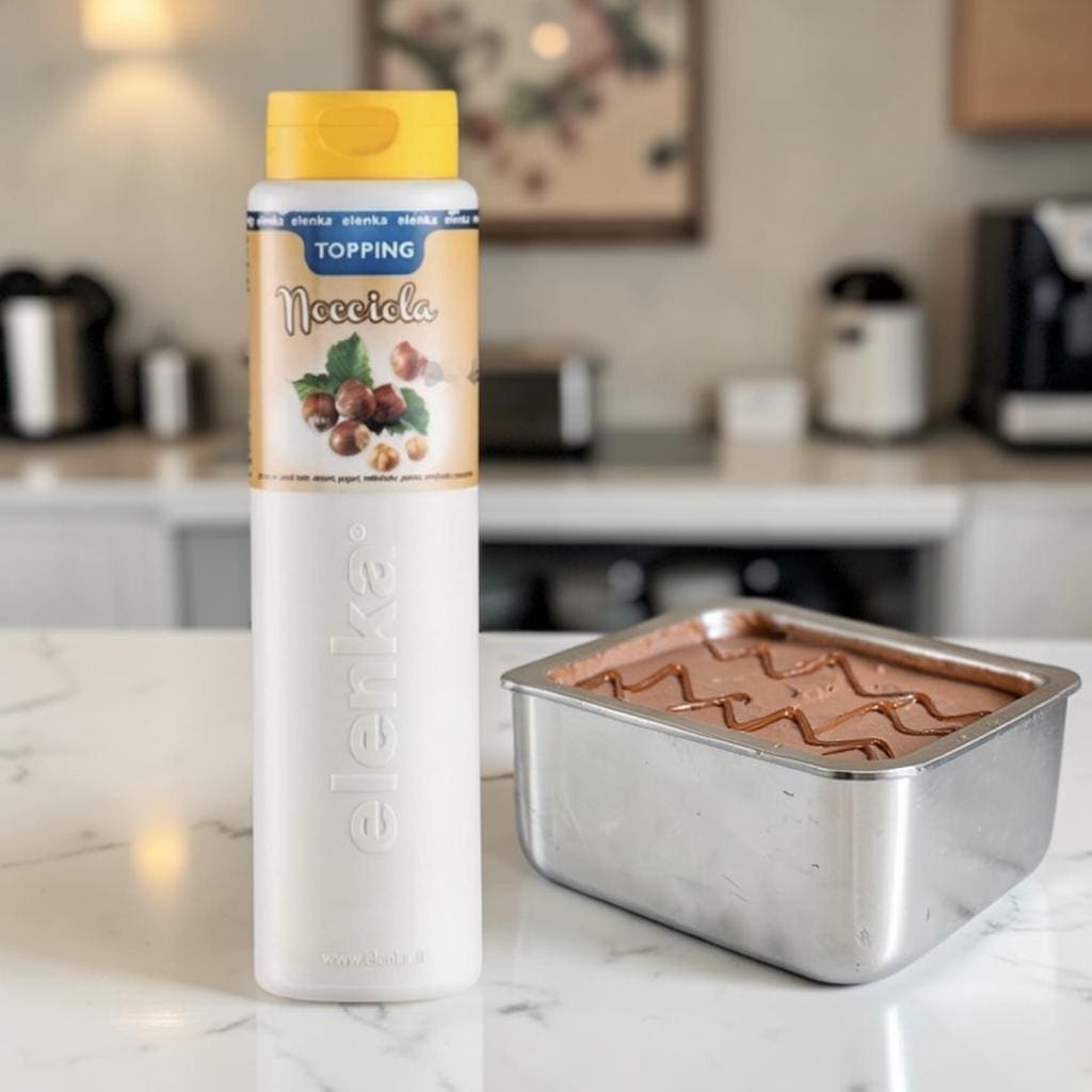 Elenka Topping nocciola sauce on gelato pan